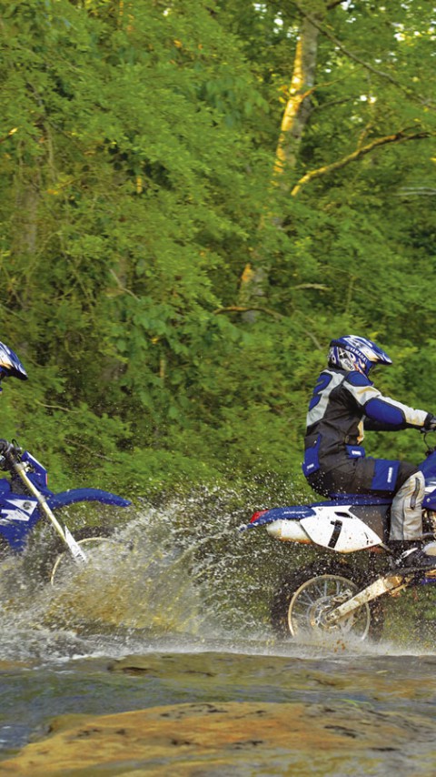 Yamaha_WR250F_2006_03_1440x900.jpg