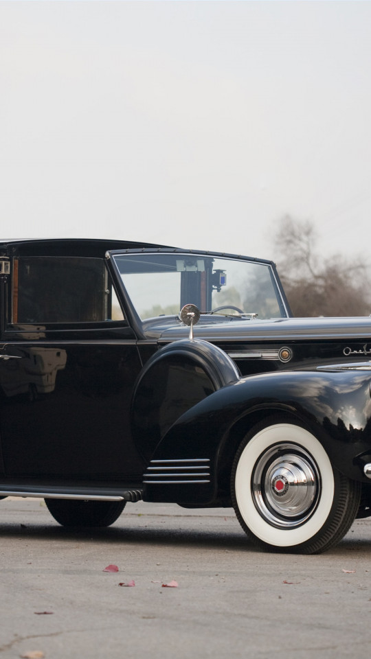 Packard 160 Panel Brougham by Rollston '1941.jpg