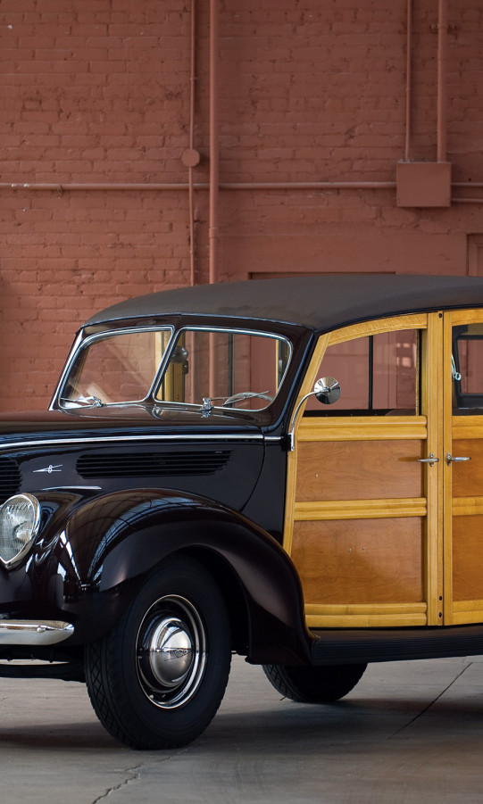 Ford Deluxe Station Wagon '1938.jpg