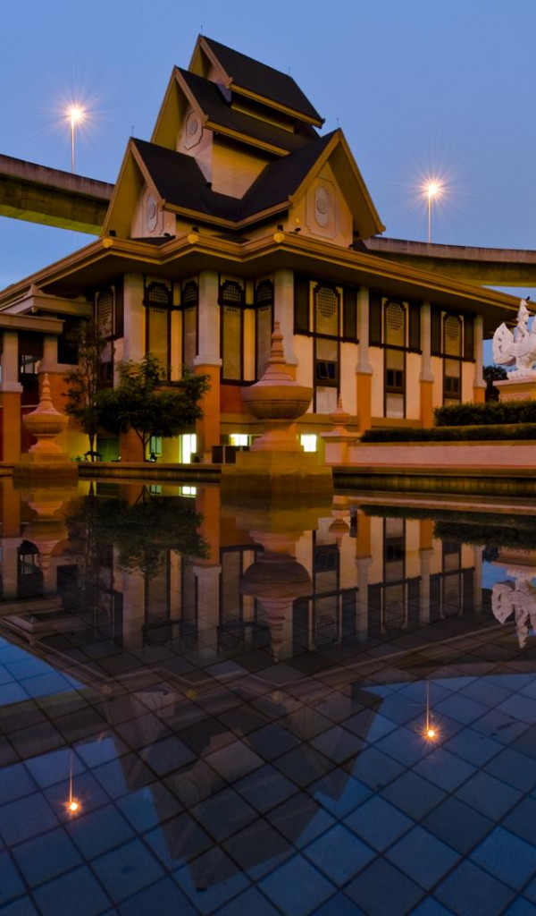 Bhumibol Bridge