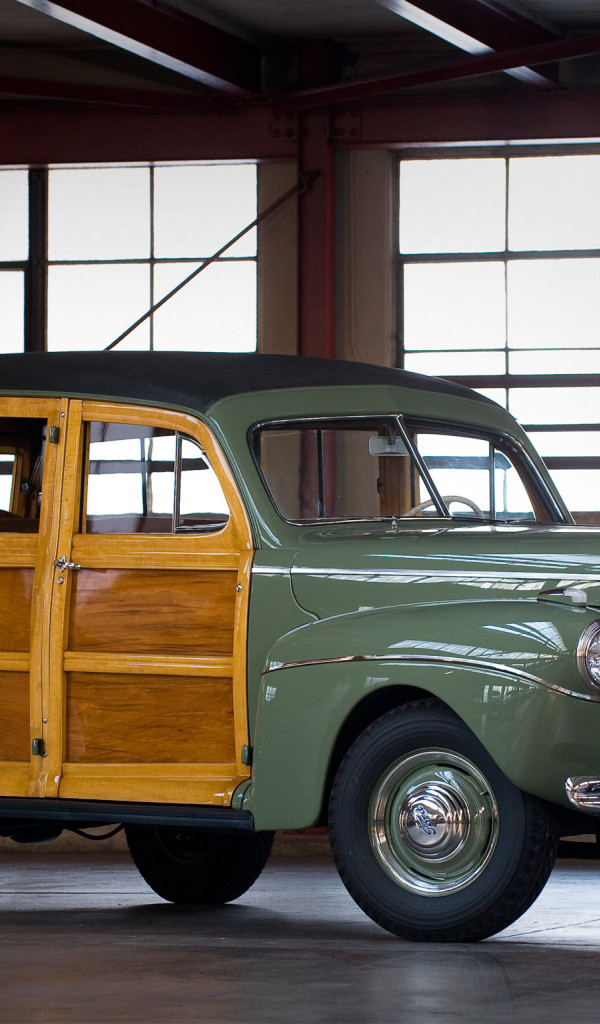 Ford Super Deluxe Station Wagon '1941.jpg