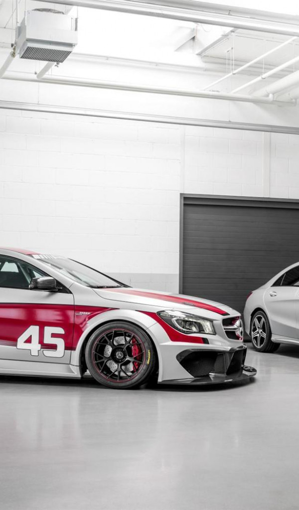 Mercedes Benz AMG 18