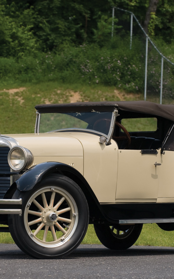 Locomobile 48 Sportif '1925 1.jpg