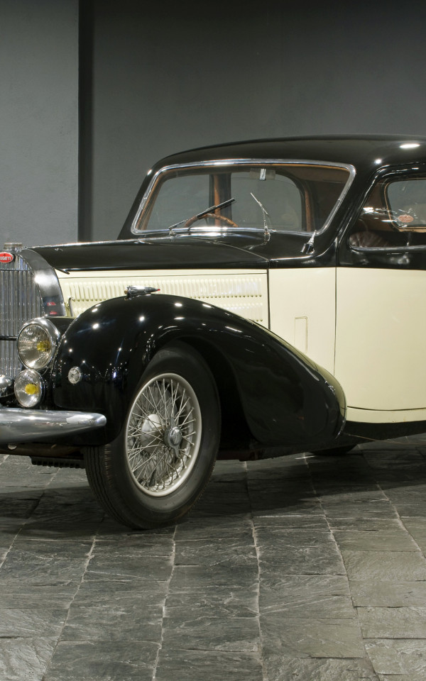 Bugatti Type 57C Berline '1937.jpg