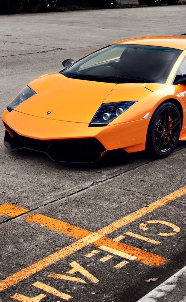 orange huracan