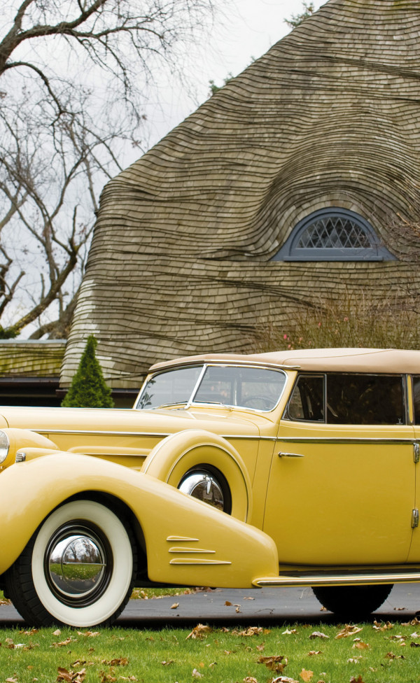 Cadillac V16 452-D Imperial Convertible Sedan '1935.jpg