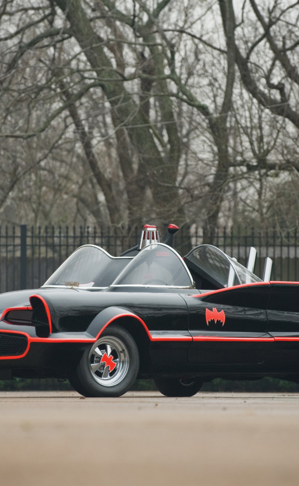 Lincoln Futura Batmobile by Barris Kustom '1966.jpg