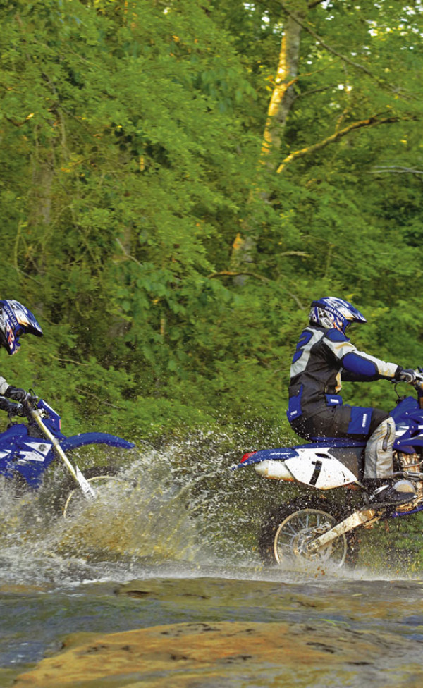 Yamaha_WR250F_2006_03_1440x900.jpg