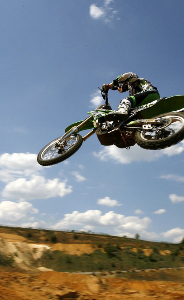 Kawasaki_MXGP_2008_05_1440x900.jpg