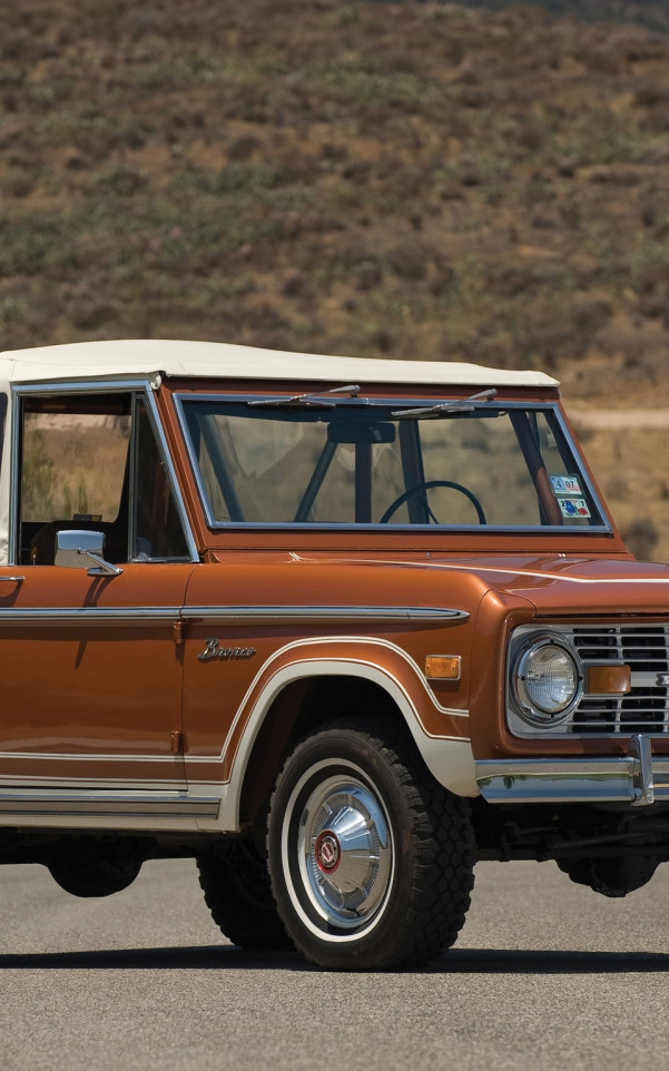 Ford Bronco '1966–77.jpg