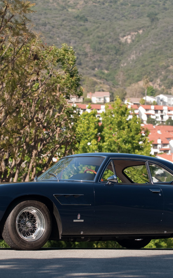 Ferrari 500 Superfast '1964–66 дизайн Pininfarina.jpg