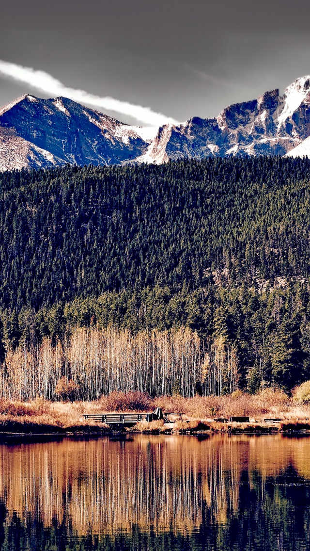 Kolorado, góry, lasy i odbicia w wodzie