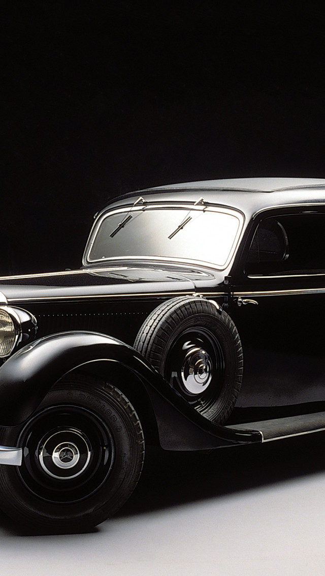 Mercedes-Benz 260D Pullman Limousine (W138) '1936–40.jpg
