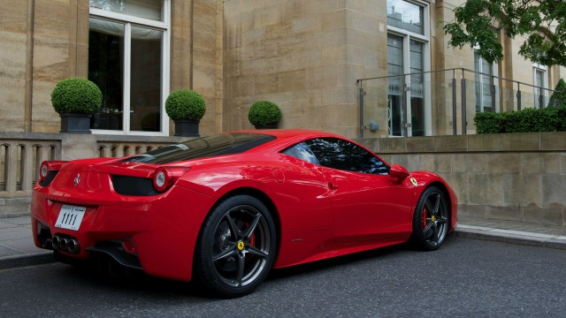 Ferrari auto 16