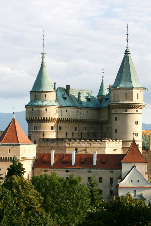 Zamek w Bojnicach na Słowacji