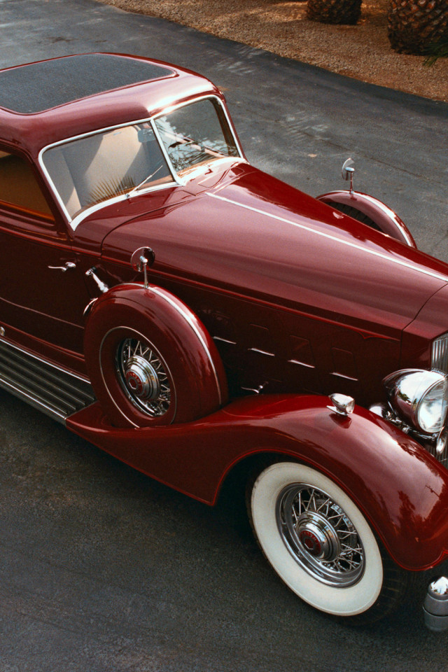 Packard Twelve Sport Coupe by Dietrich '1933.jpg