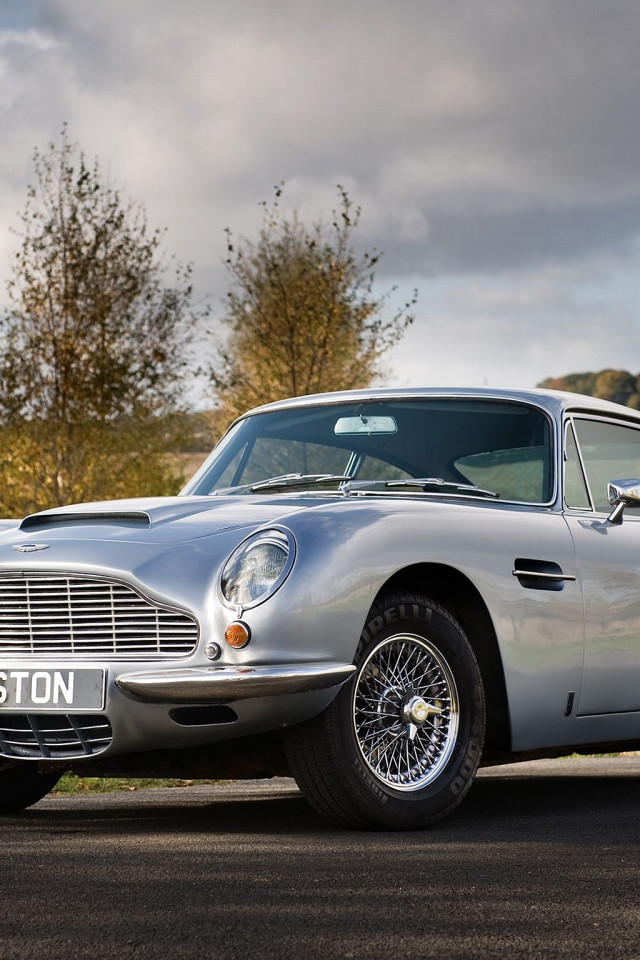 Aston Martin DB6 '1965–69.jpg