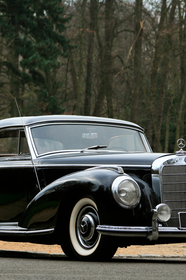 Mercedes-Benz 300S (W188) '1952–55.jpg