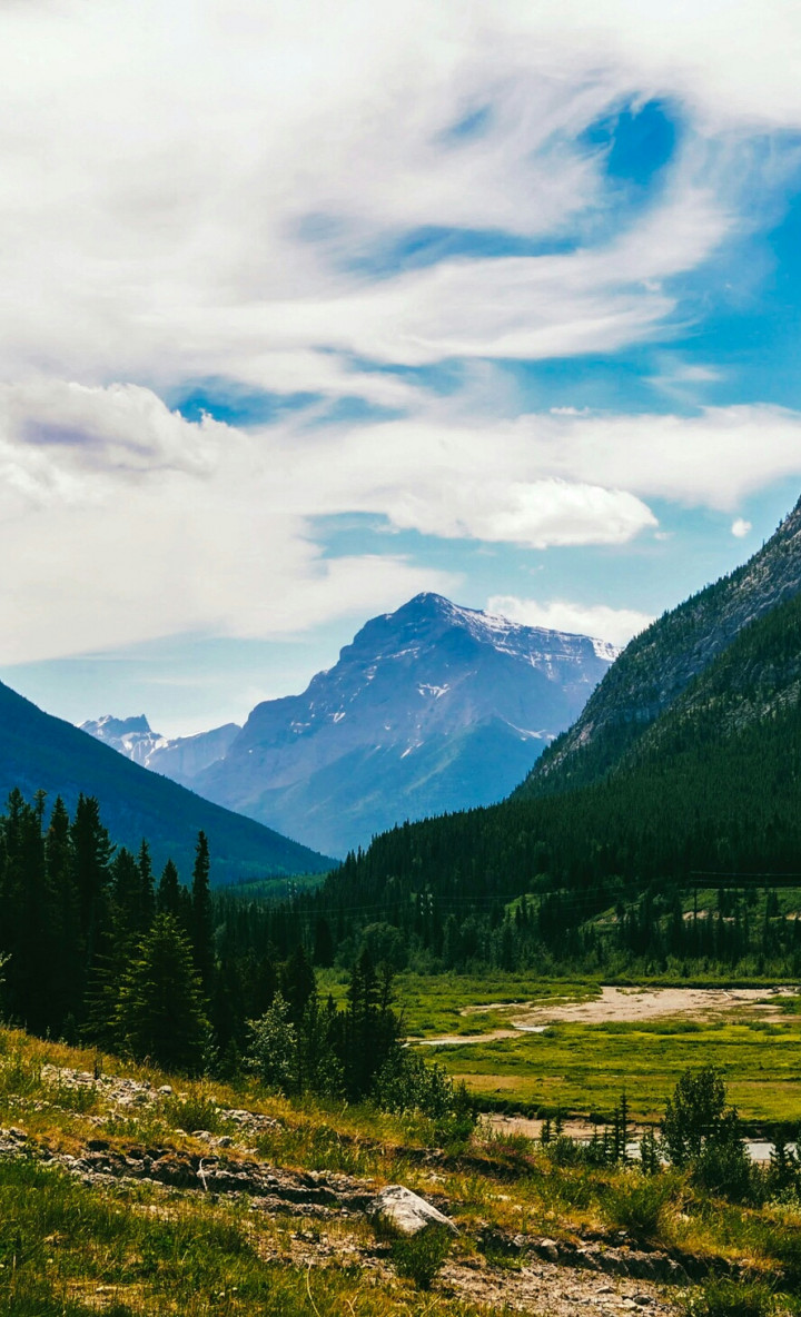 Kanada i piękny widok na góry