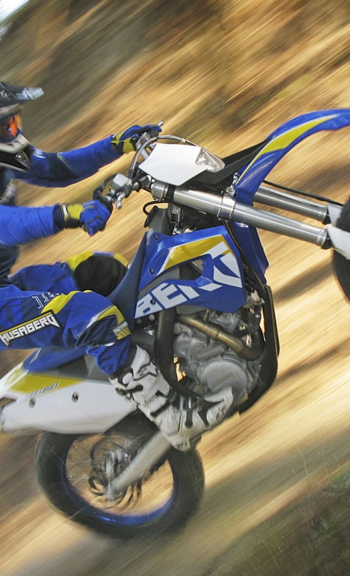 Husaberg_FE450_2009_10_1440x900.jpg