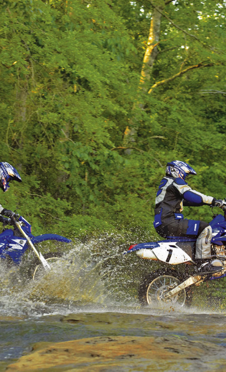 Yamaha_WR250F_2006_03_1440x900.jpg