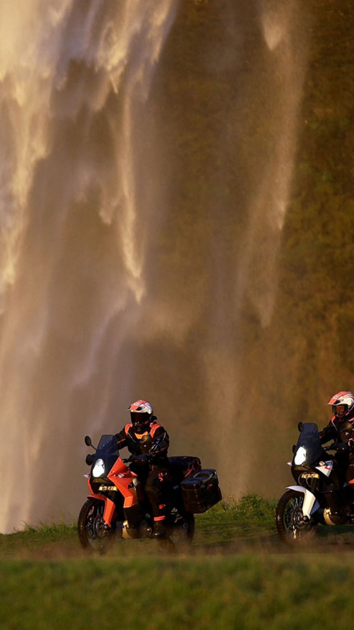 KTM_990_Adventure_2011_18_1440x900.jpg