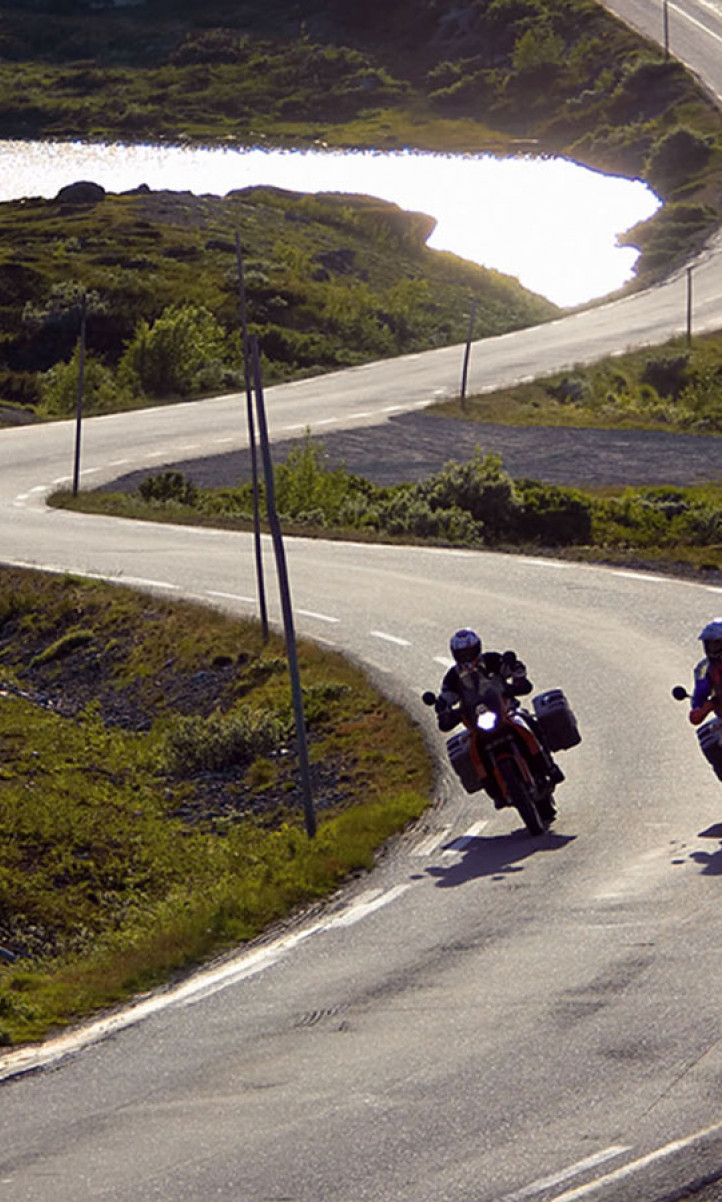 Suzuki_KTM_990_Adventure_2006_07_1440x900.jpg