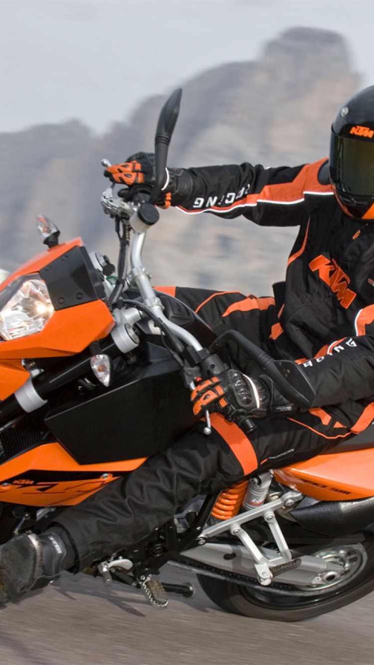 KTM_990_Supermoto_2008_03_1440x900.jpg