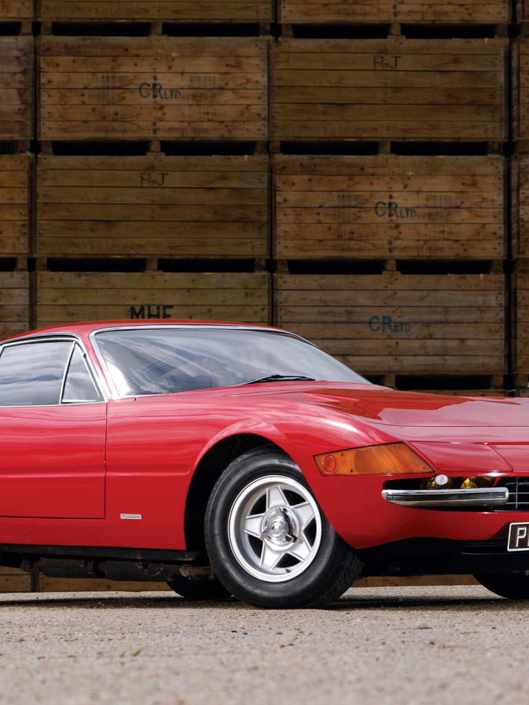 Ferrari 365 GTB 4 Daytona '1968–74.jpg