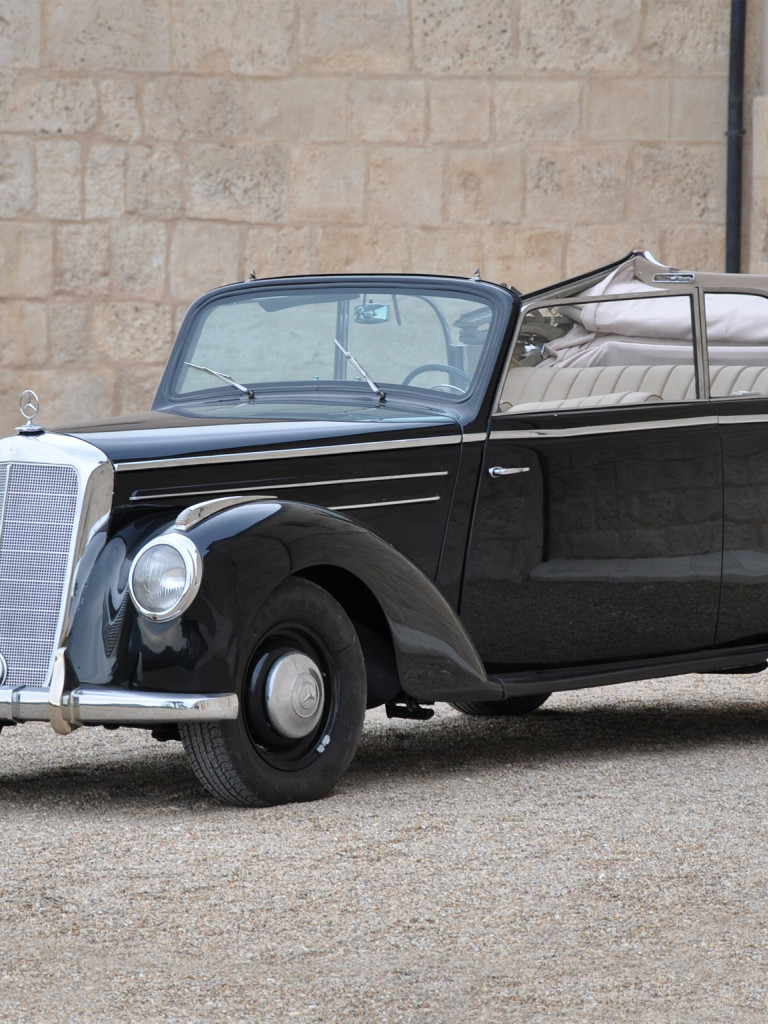 Mercedes-Benz 220 Cabriolet B (W187) '1951.jpg