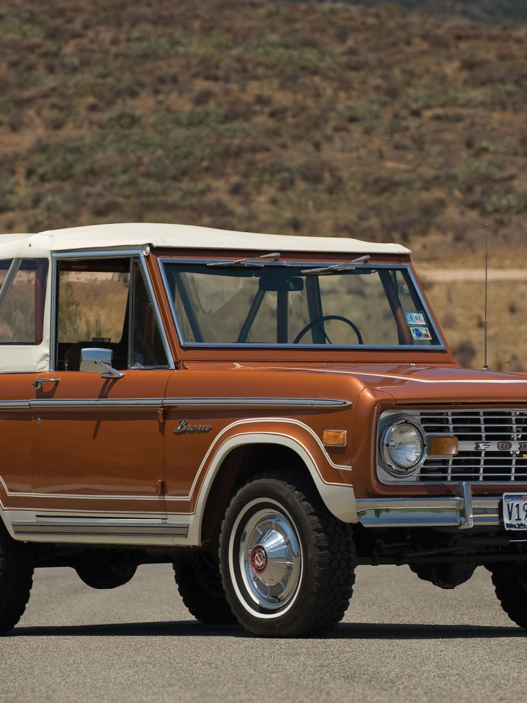 Ford Bronco '1966–77.jpg