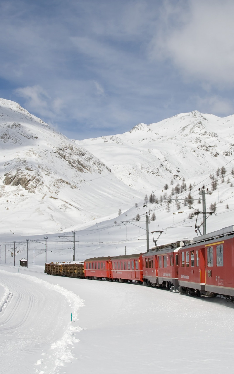 Kolejka Bernina, Góry, Śnieg