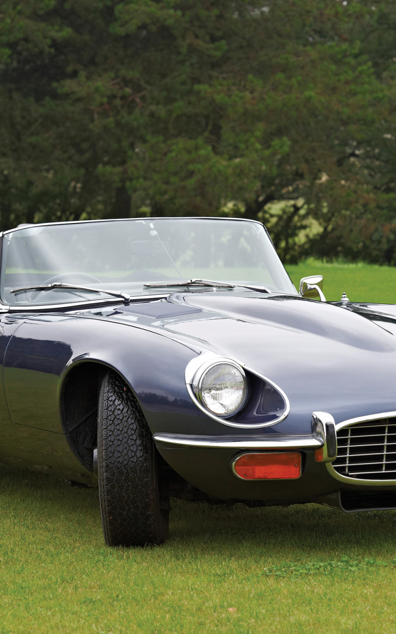 Jaguar E-Type V12 Roadster (Series III) '1971–75.jpg