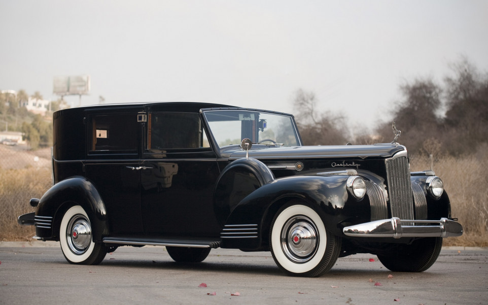 Packard 160 Panel Brougham by Rollston '1941.jpg