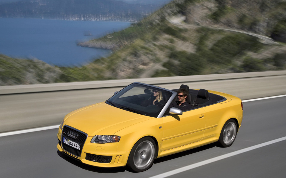 Audi_RS4-cabrio_492_1600x1200.jpg