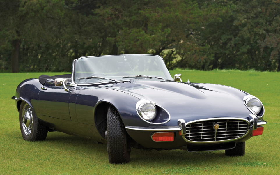 Jaguar E-Type V12 Roadster (Series III) '1971–75.jpg