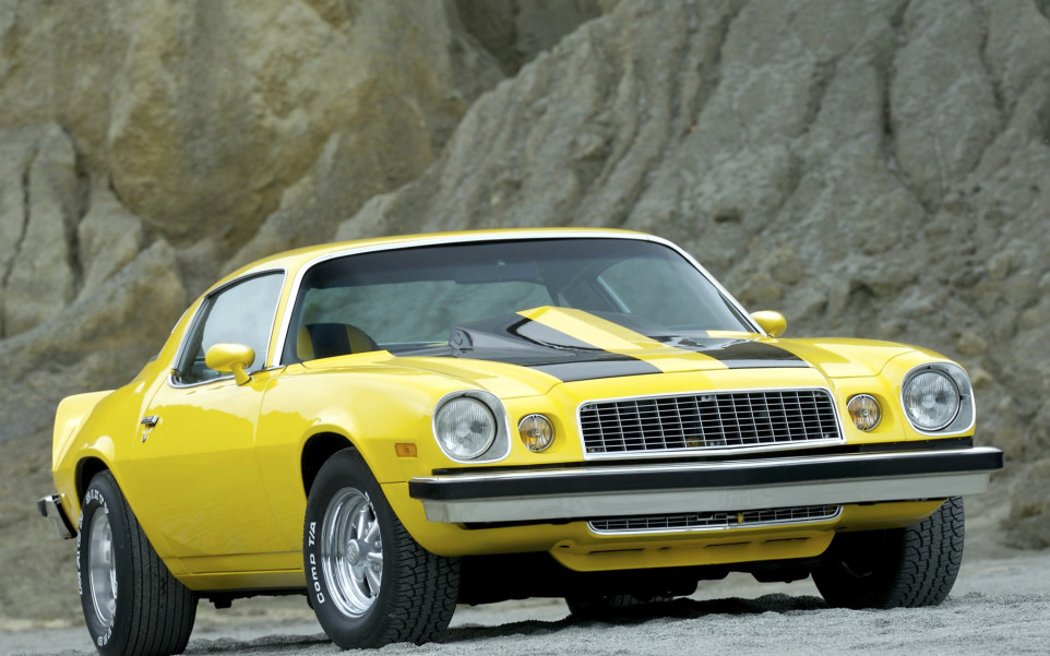 Chevrolet Camaro (II) '1974–81.jpg