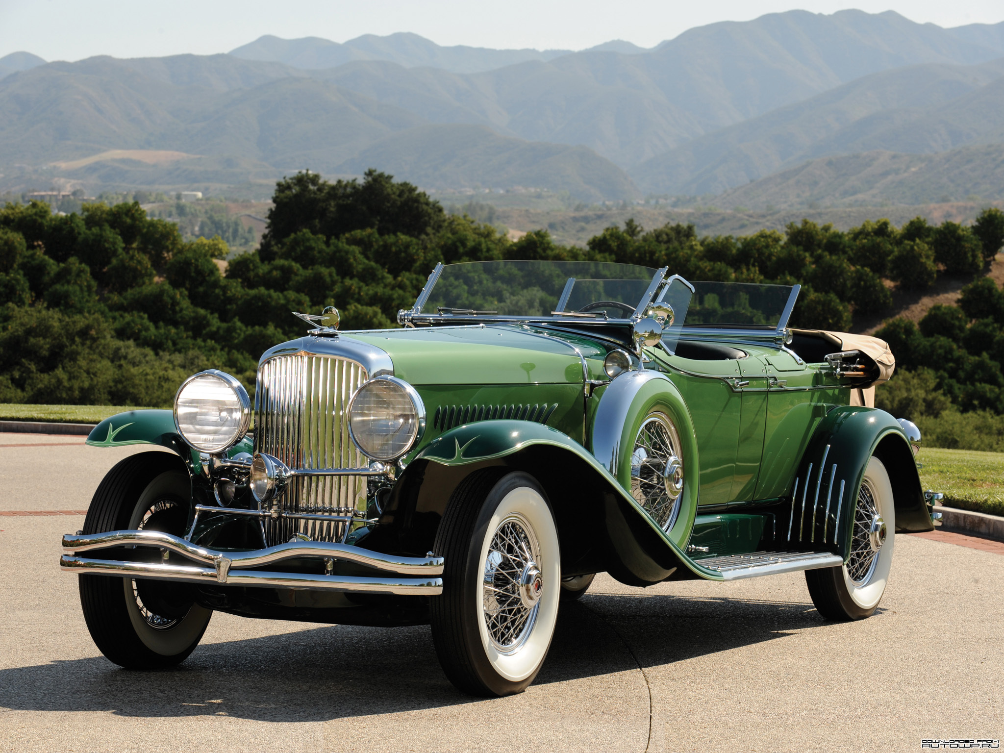 Duesenberg J Dual Cowl Phaeton by LeBaron '1930.jpg