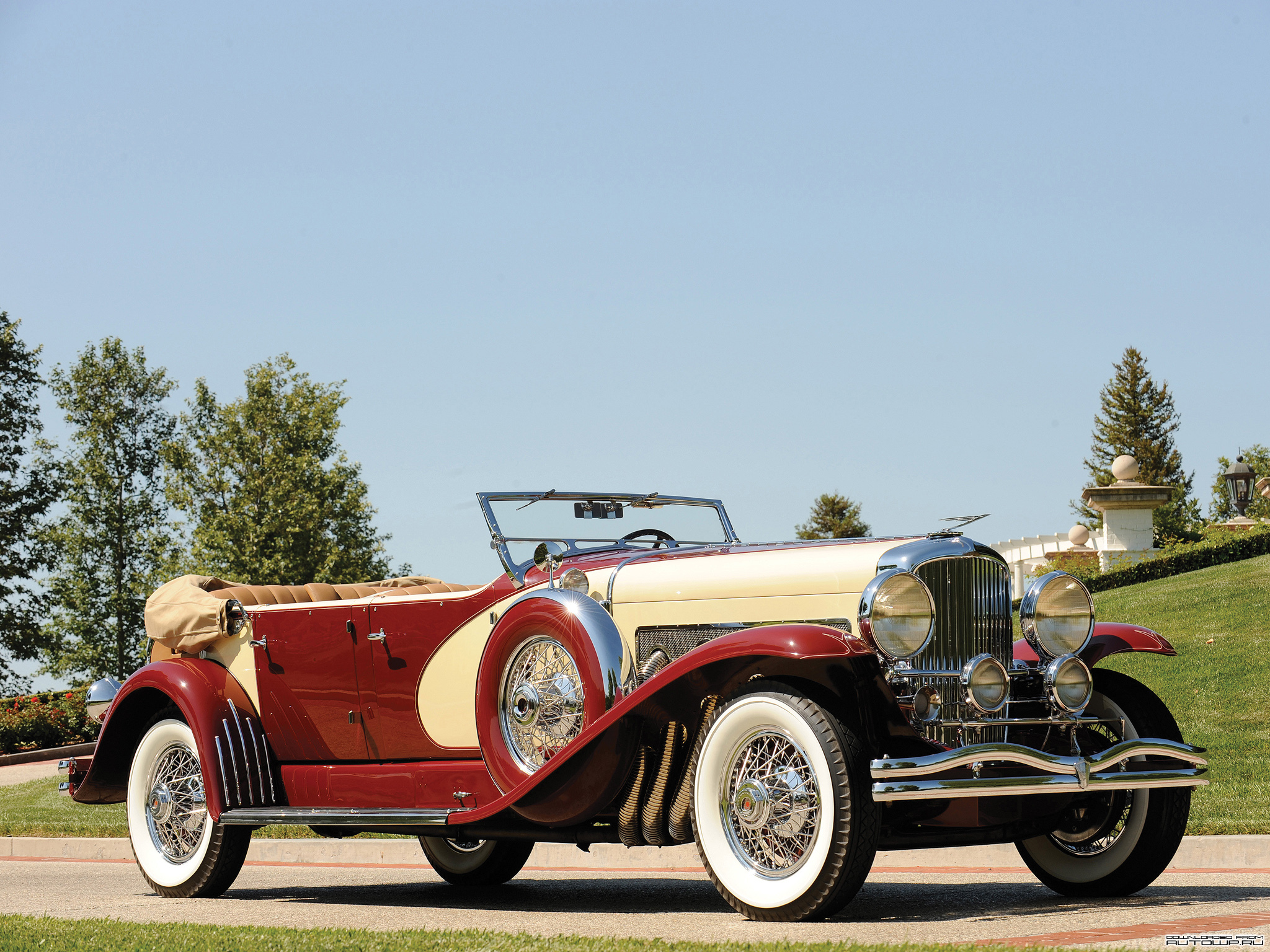 Duesenberg SJ Phaeton by LaGrande-Union City '1933.jpg