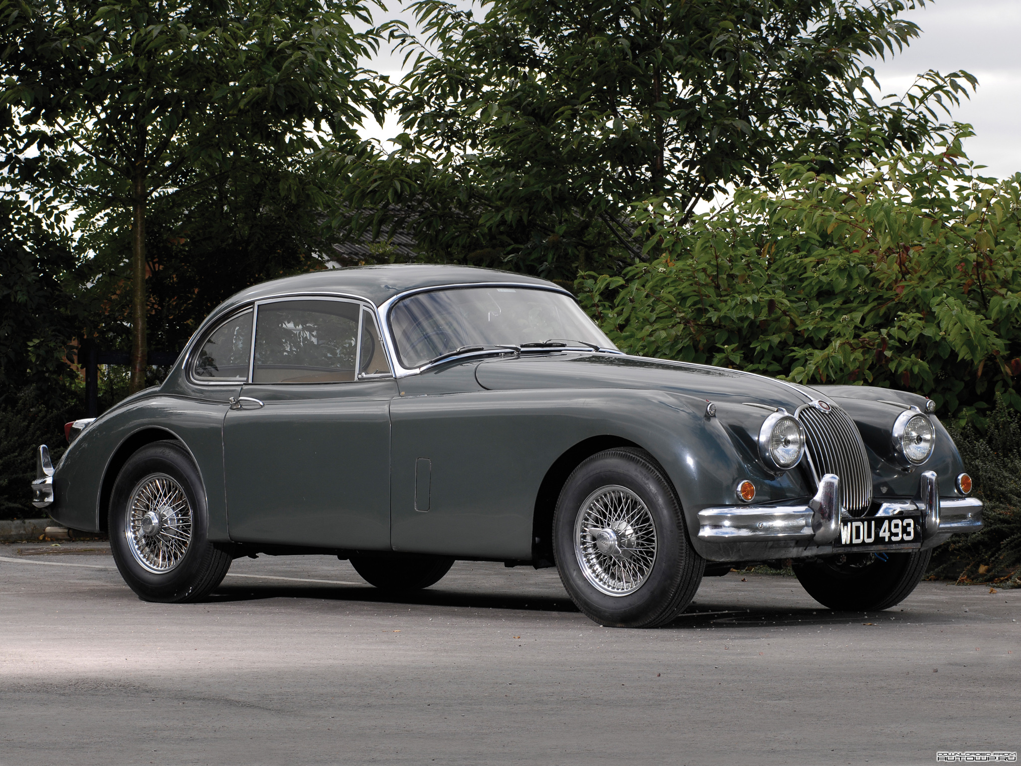 Jaguar XK150 Fixed Head Coupe '1958–61.jpg