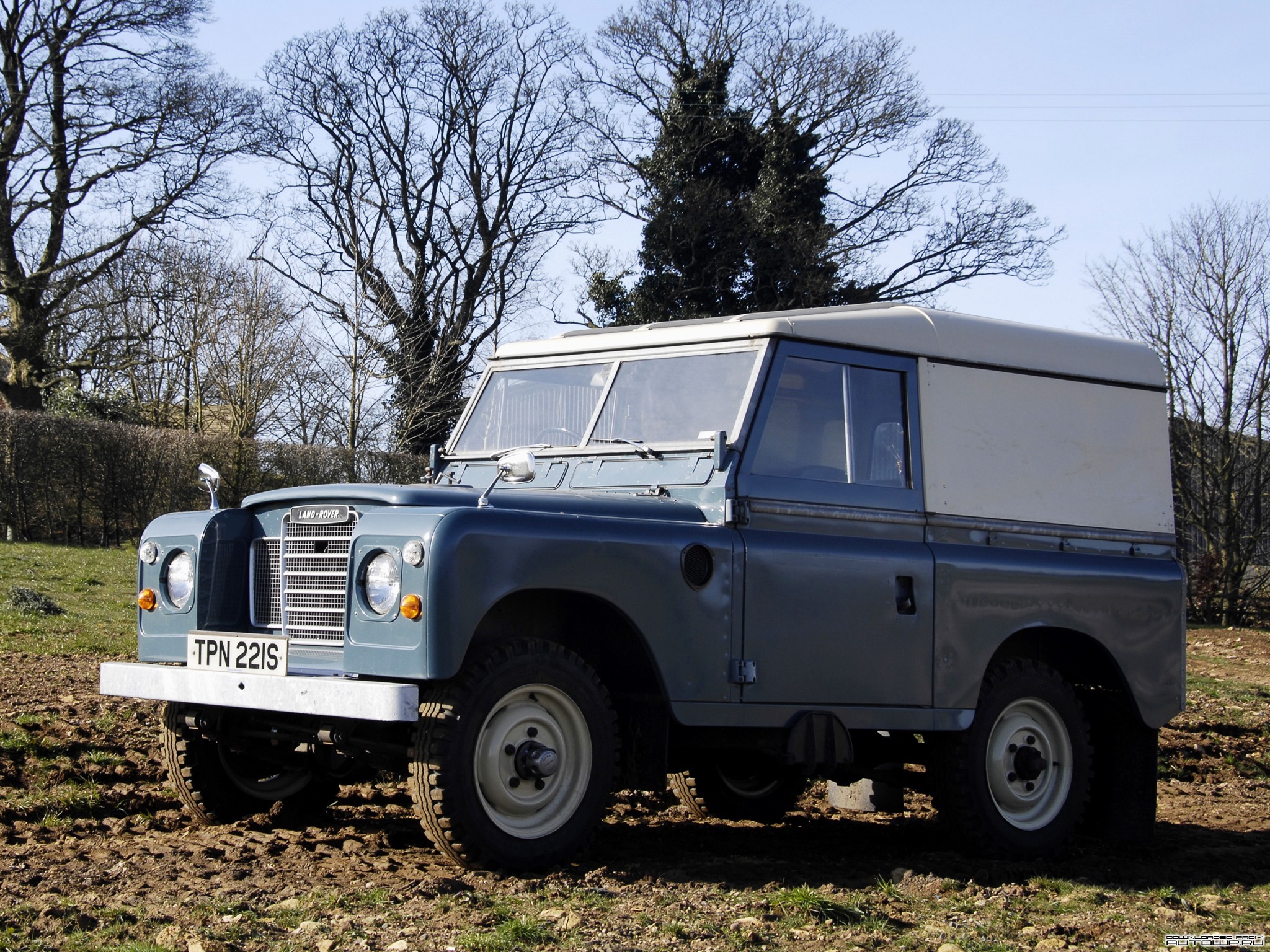 Land Rover Series III SWB Van '1971–85.jpg