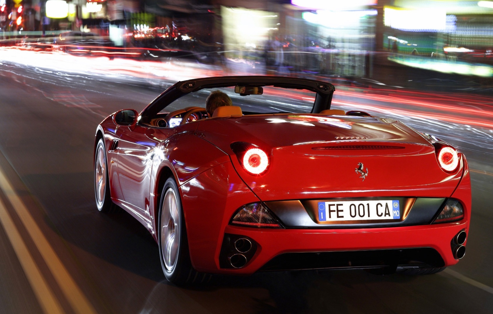 ferrari-california711.jpg