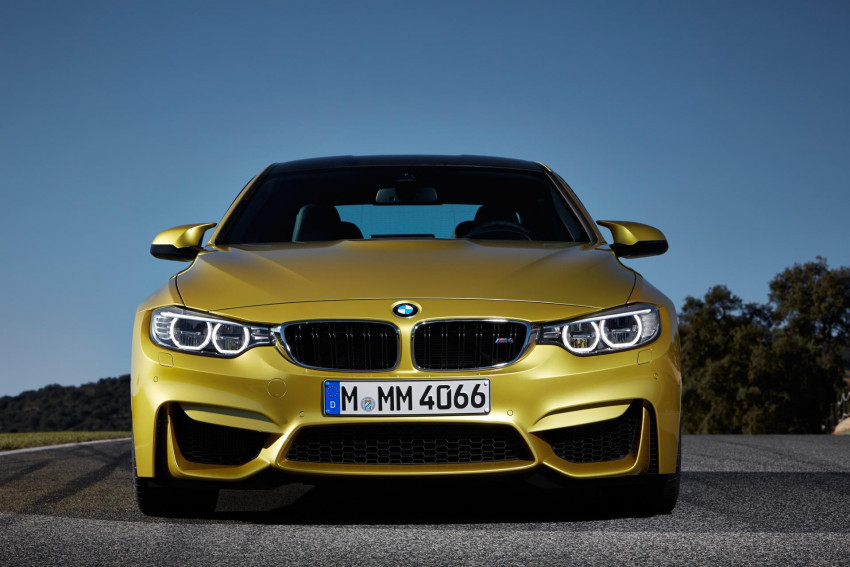 Tapeta BMW M4 Coupe 2015 12