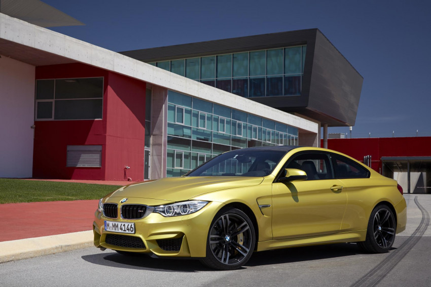 Tapeta BMW M4 Coupe 2015 17