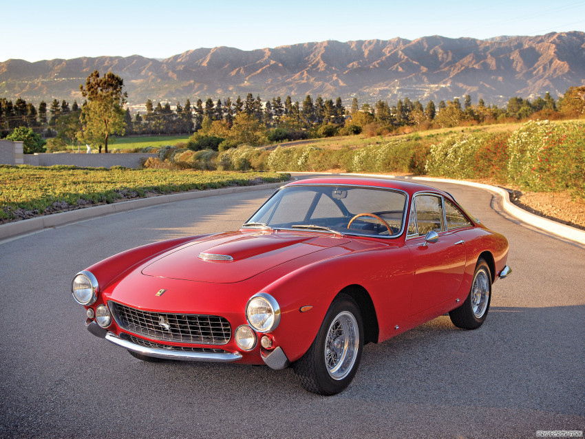 Tapeta Ferrari 250 GT Lusso '1962–64 дизайн Pininfarina.jpg