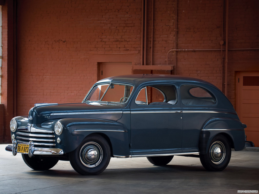 Tapeta Ford Super Deluxe Tudor Sedan '1947.jpg