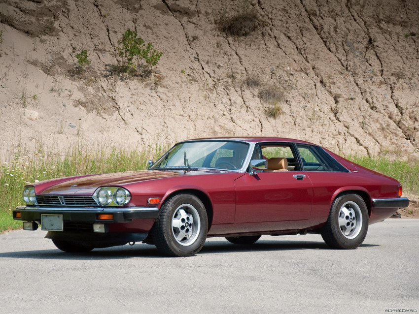 Tapeta Jaguar XJS '1975–95.jpg