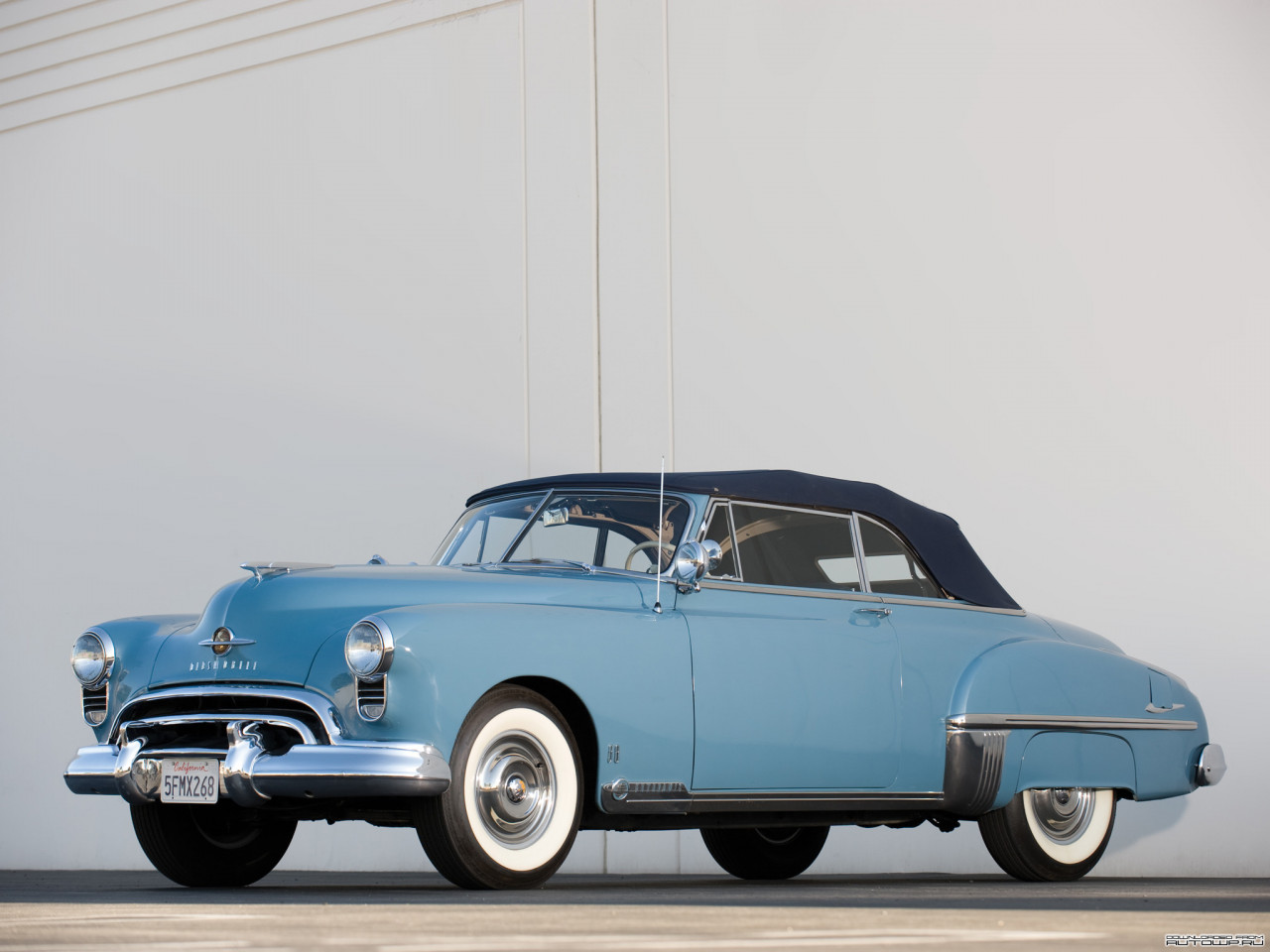 Tapeta Oldsmobile 88 Convertible '1949–50.jpg