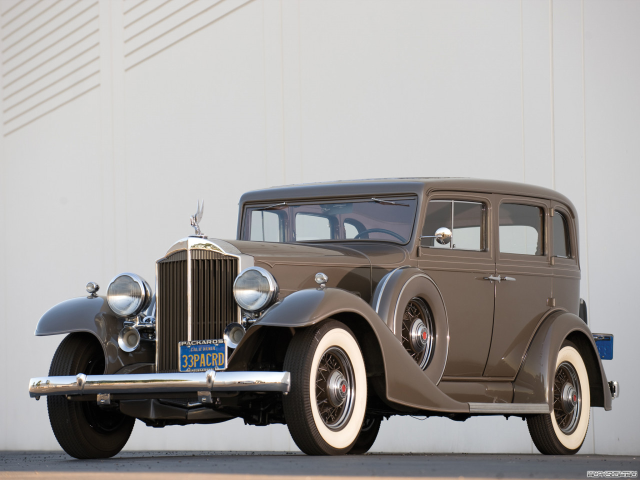Tapeta Packard Eight 5-passenger Sedan '1933.jpg