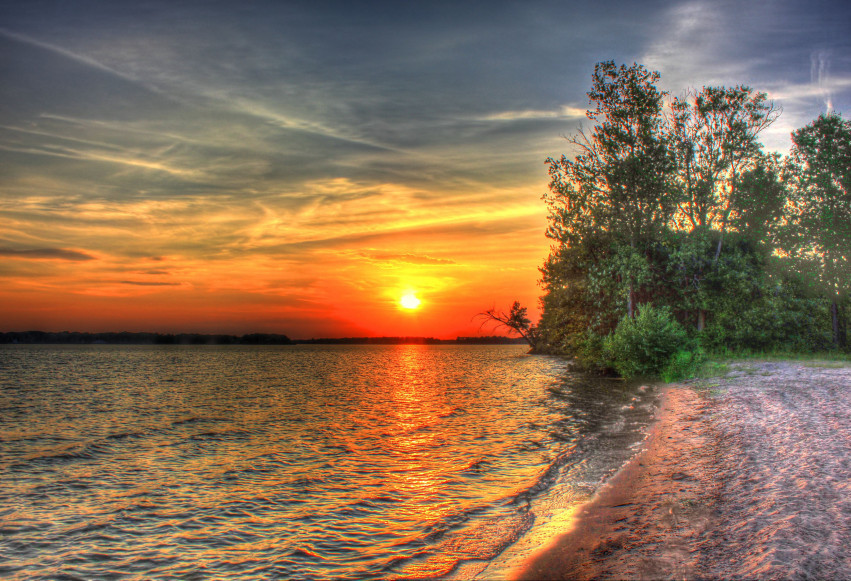 Tapeta Zachód słońca nad jeziorem